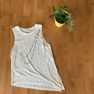 NIKE youth L tank